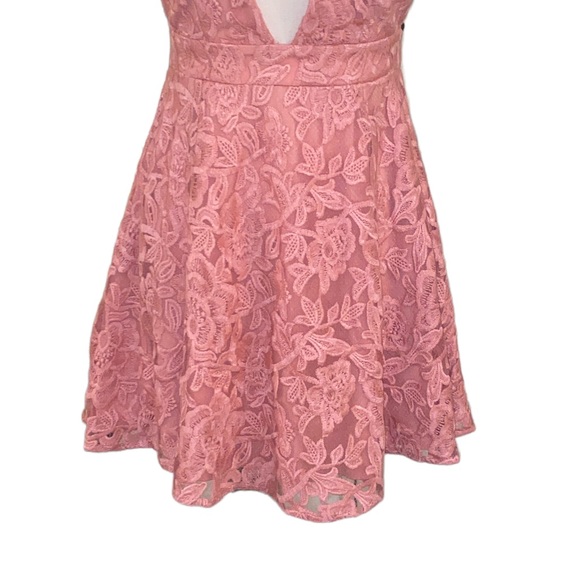 NBD Revolve Faith Pastel Blush Pink Floral Lace Plunge Neck Mini Dress - XS - Picture 6 of 14